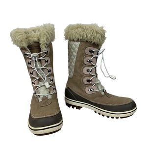 Helly Hansen  Faux F Garibaldi Lined Waterproof Leather Snow Boots 8